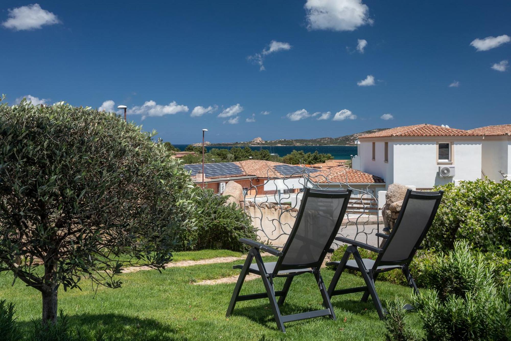 Le Maree Apartments Cannigione Exterior photo