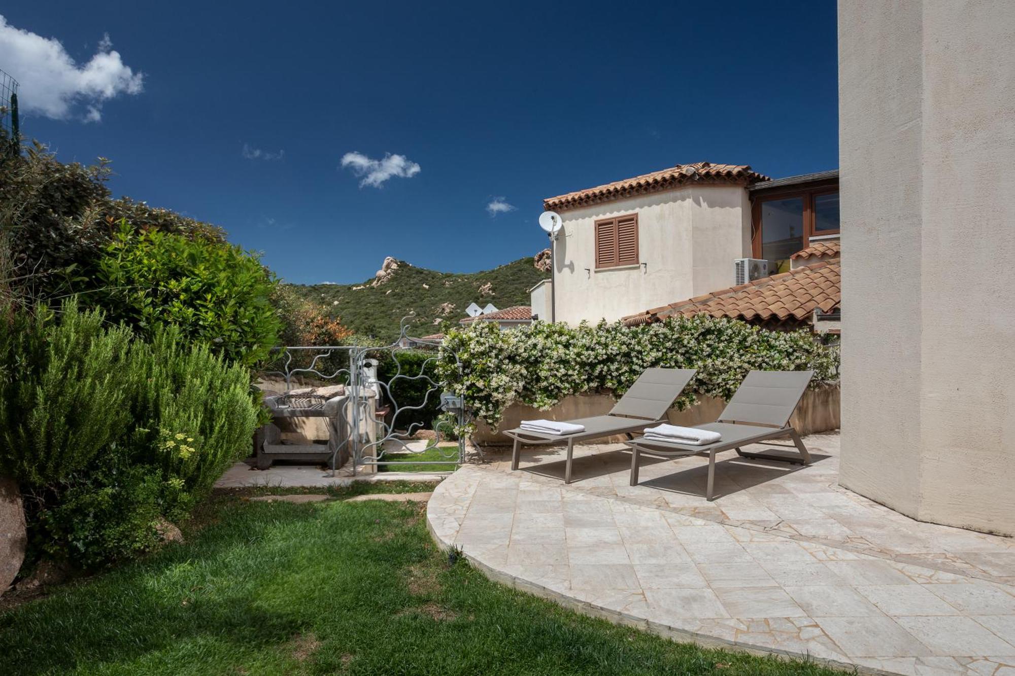Le Maree Apartments Cannigione Exterior photo