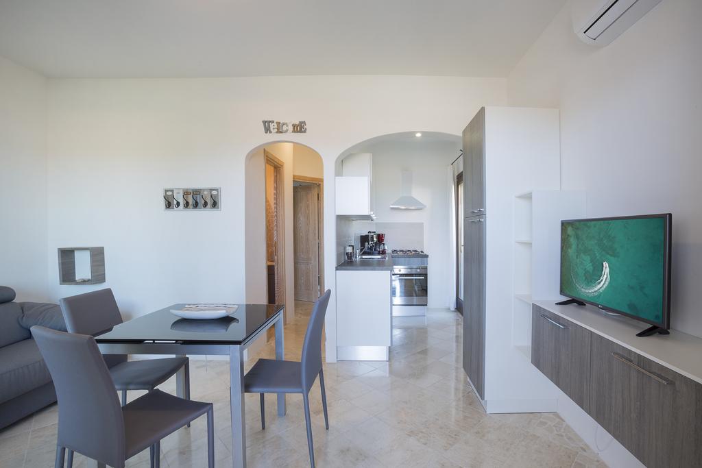 Le Maree Apartments Cannigione Exterior photo